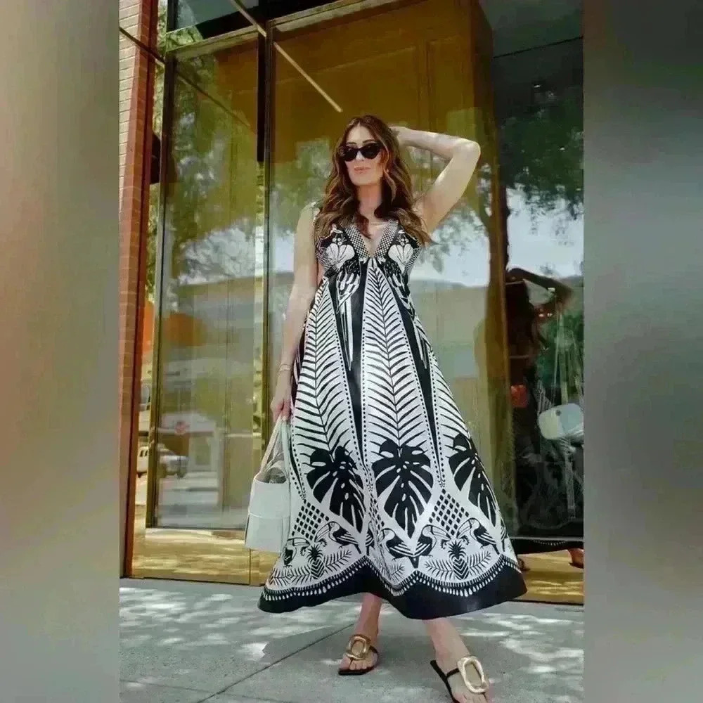 FARM Rio Macaw Black & White Cotton Backless Maxi Dress - Tropical Print - Picture 6 of 14